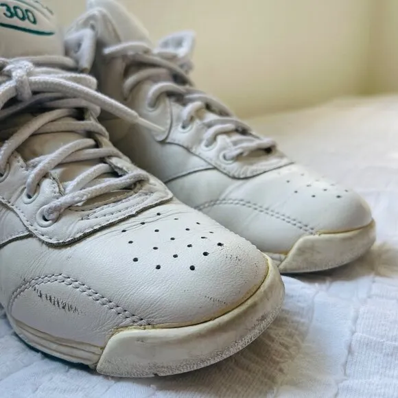 Vintage New Balance 300 High Top Shoes Womens Sz 8.5