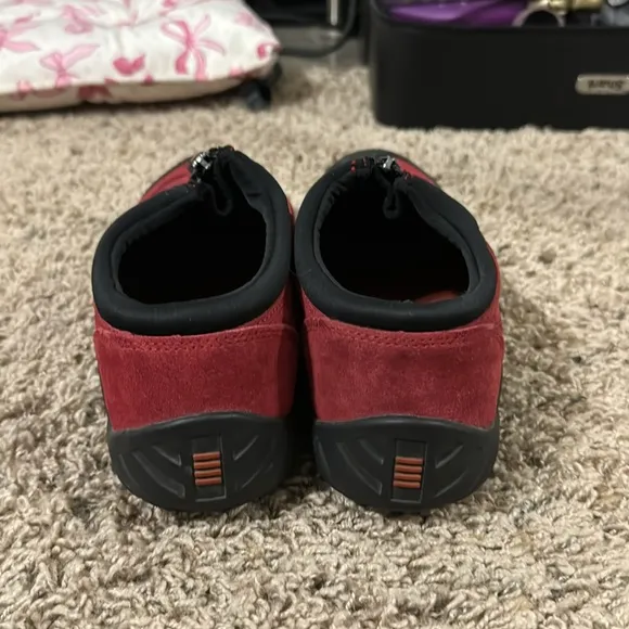 Vintage Red Suede Lands End Shoes with Zipper
