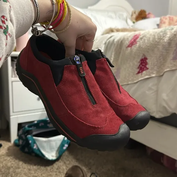 Vintage Red Suede Lands End Shoes with Zipper