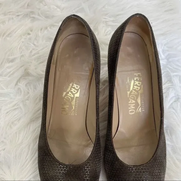 Vintage Salvatore Ferragamo Embossed Leather Spectator Pumps