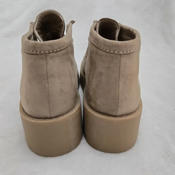 Vintage Style 90s Y2K Womens 9.5 Baby Doll Suede Leather Chunky Platform Shoe