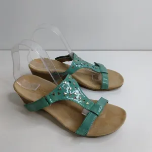 Vionic Maggie Orthoheel Teal Patent Leather Sandal Wedge Size 9