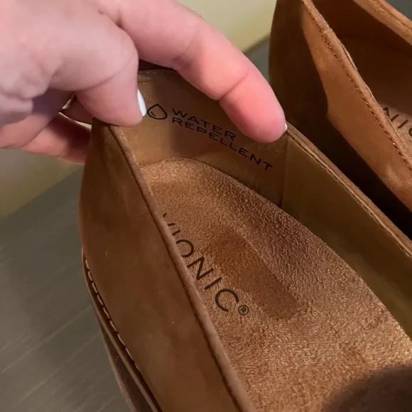 VIONIC Women’s Willa Wedge Shoes NWOB