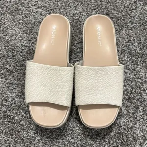 Vionic Trista platform sandals size 9