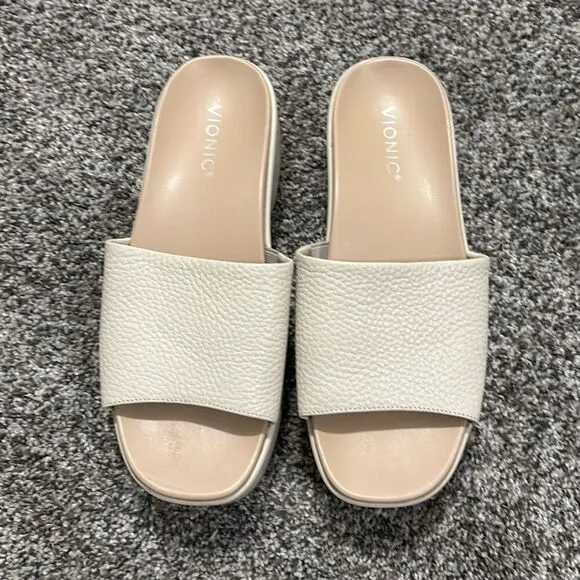 Vionic Trista platform sandals size 9