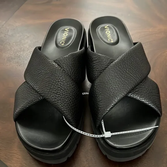 VionicVesta Leather Banded Platform Lug Sole Slide Sandals