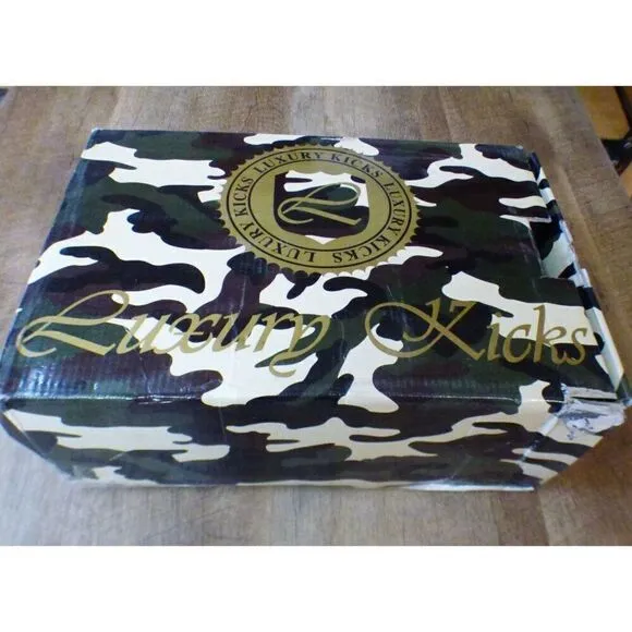 VLADO Luxury Kicks Unisex Low-top Sneakers, Camo, Sz. M 9/ W: 10.5