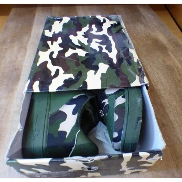 VLADO Luxury Kicks Unisex Low-top Sneakers, Camo, Sz. M 9/ W: 10.5