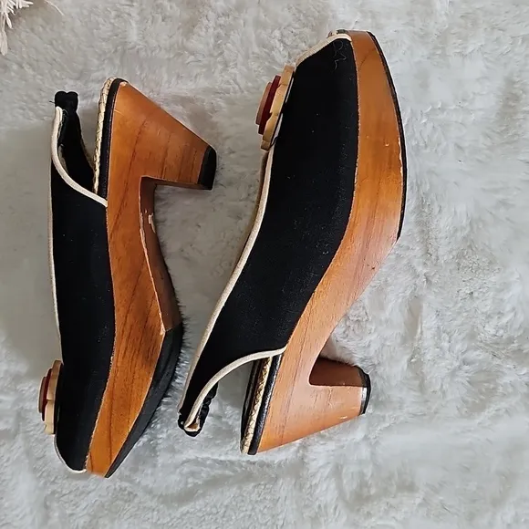Wedge sandles by Dick and Jayne