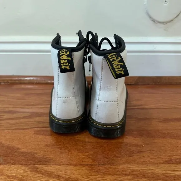 White Dr. Martens Boots sz 13 Youth Zavala Boots
