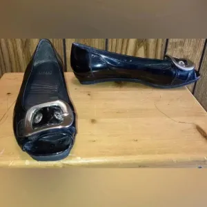 Woman STUART WEITZMAN black Patent Leather Peep Toe Buckle Wedge Shoes Sz 10 EUC