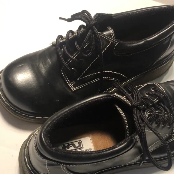 Woman’s  Maryjane Y2k LA underground rare Oxford chunky shoes