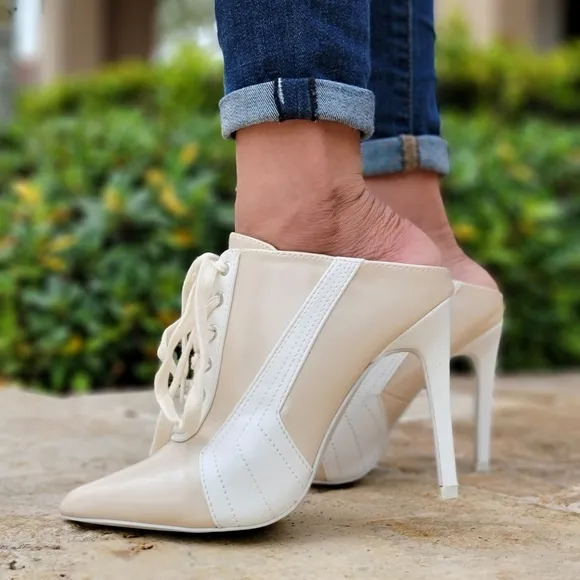 Women Nude Low Cut Pontied Toe Booties