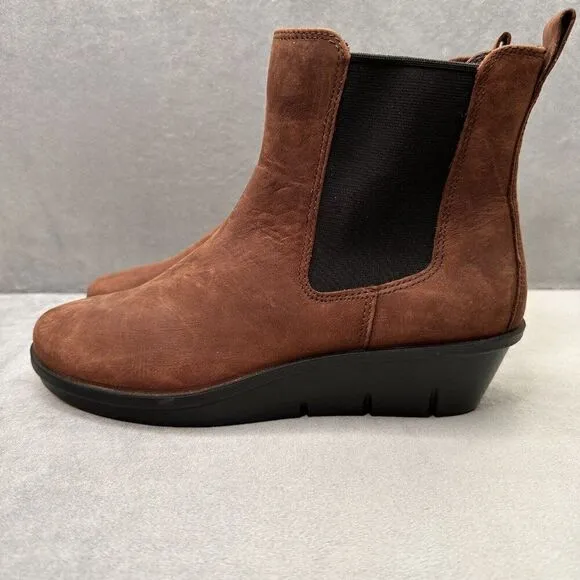 Womens 8-8.5 / EU 39 Ecco Skyler Ankle Boots Brown Nubuck Chelsea Wedge EUC