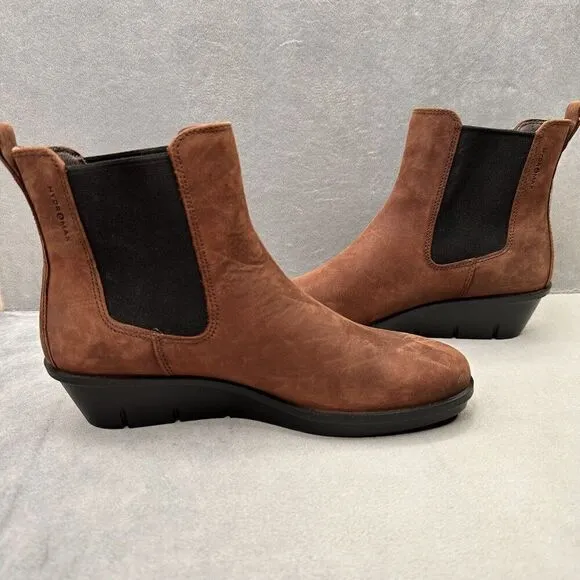 Womens 8-8.5 / EU 39 Ecco Skyler Ankle Boots Brown Nubuck Chelsea Wedge EUC