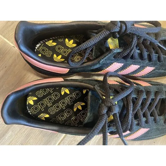 Women's Adidas Gazelle Pink/Black Brussels‎ City Series -Size 7-NWOT-RARE Colors