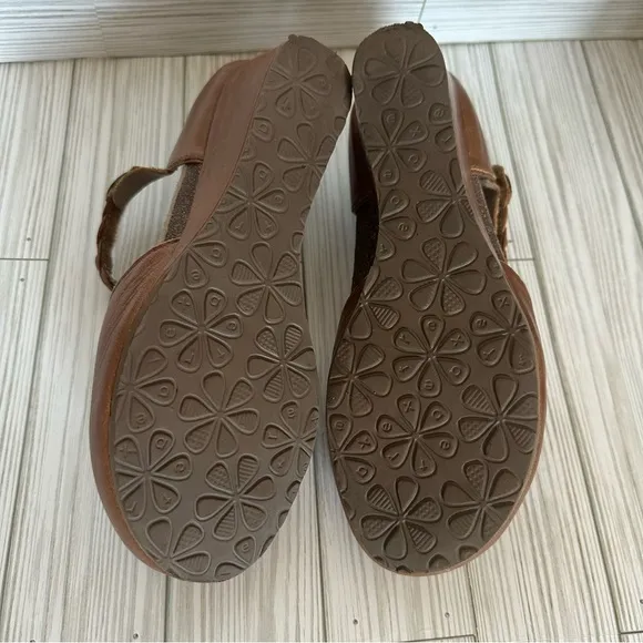 Women's Aetrex Mia Wedge Stone shoes