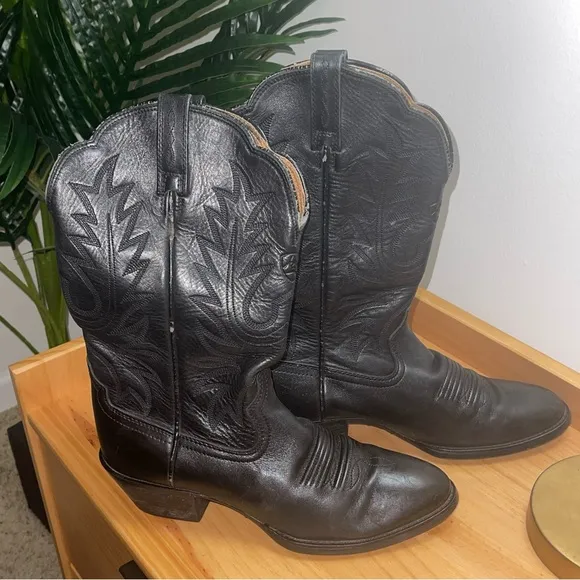 Women’s Ariat Heritage R Toe‎ Western Boot Size 6.5