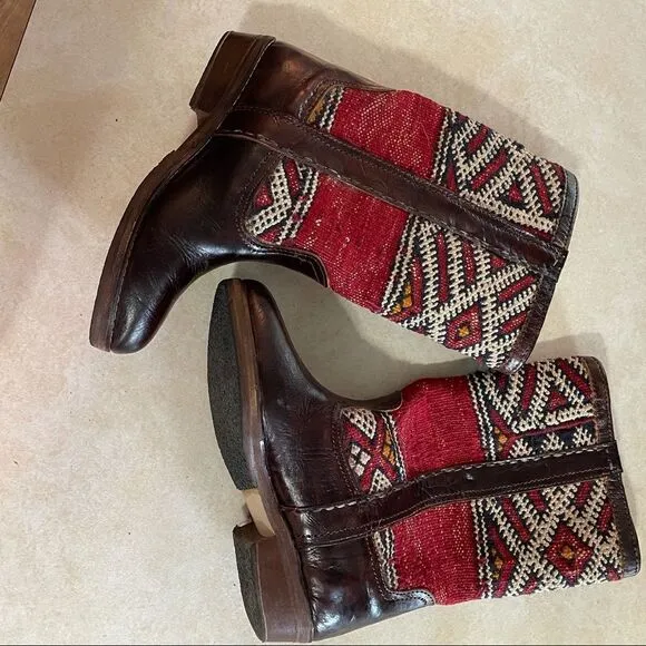 Women’s Kilim Marron Rouge boots Aztec brown wool boots size 7 37