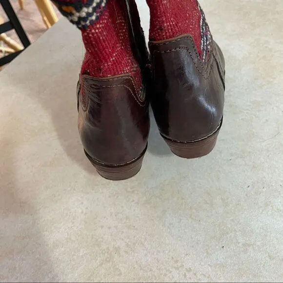 Women’s Kilim Marron Rouge boots Aztec brown wool boots size 7 37