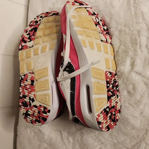 Women's Nike Air Max SC Running Sneakers In Bright Pink And White