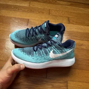 Womens Nike Running Shoes