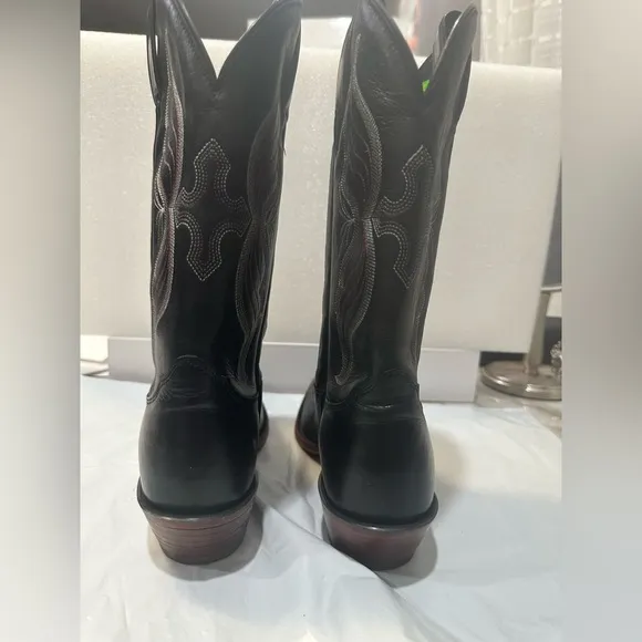 Women’s NOCONA Cowgirl Boots 9.5 leather boots