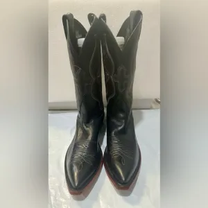 Women’s NOCONA Cowgirl Boots 9.5 leather boots