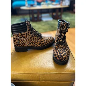 Women's Timberland Boots Leopard Print Size 9.5