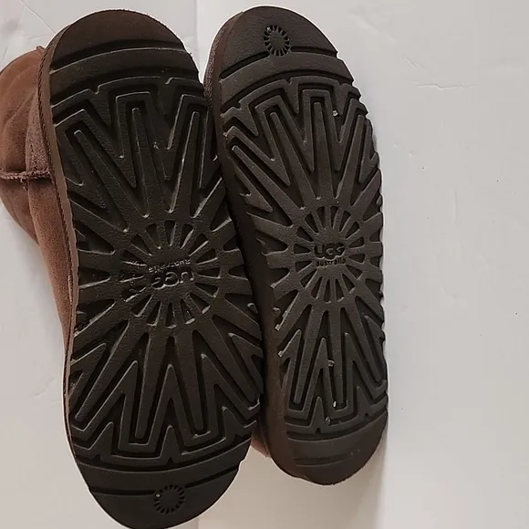 women's ugg boots Size 6