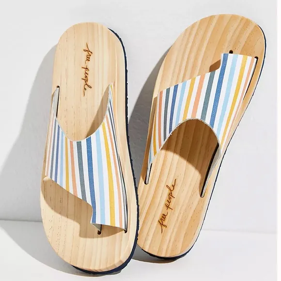 Woodlands Platform Clog Sandals. Size 7.5. New Without Box.