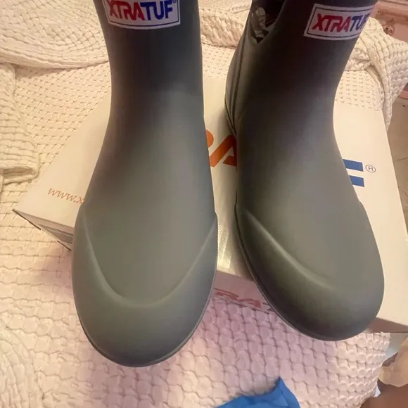 XTRATUF