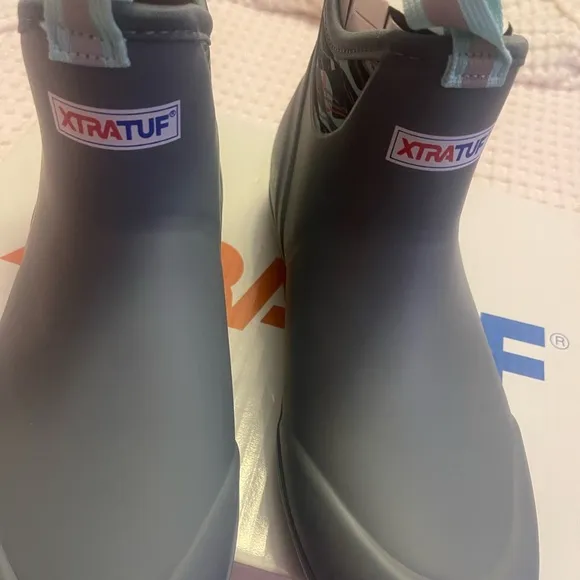XTRATUF