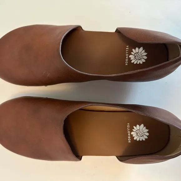 Yellow Box Tan Wedge Clog Bidelia Shoes
