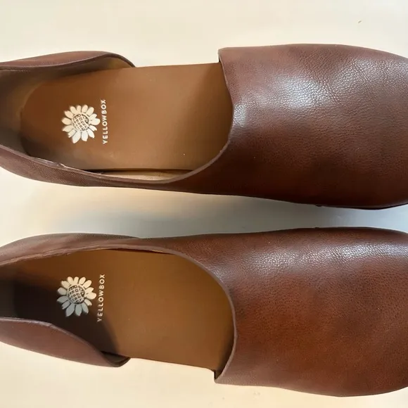 Yellow Box Tan Wedge Clog Bidelia Shoes