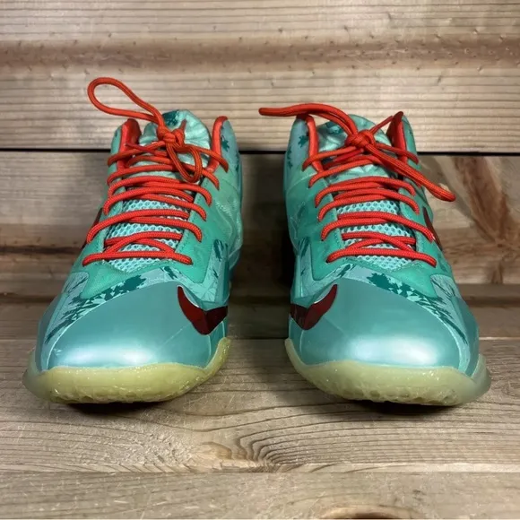 Youth 7Y / Women’s 8.5 Nike Lebron 11 GS “Christmas” Basketball Shoes 621712-301