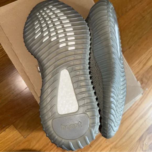 YZY 350 V2 adidas Athletic Shoes in Gray and Black