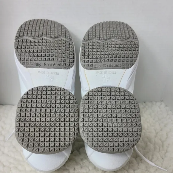 Z-coil  Freedom 2000 Women's Sneaker Shoes Size 10 White Leather Shoes Like New