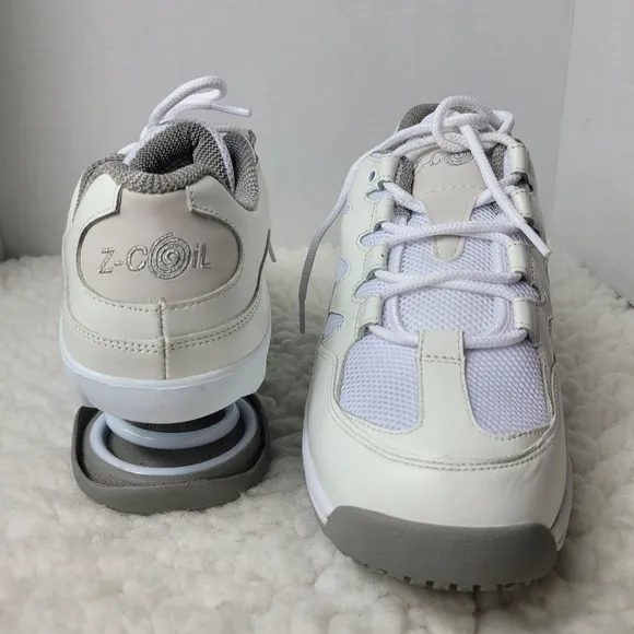 Z-coil  Freedom 2000 Women's Sneaker Shoes Size 10 White Leather Shoes Like New