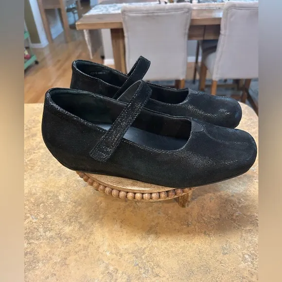Ziera Black Mary Jane Shoes