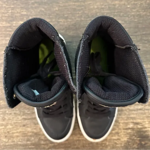 Zumba Street Orlando Classic High Top Sneakers Black Shoes 6.5 Snakeskin print