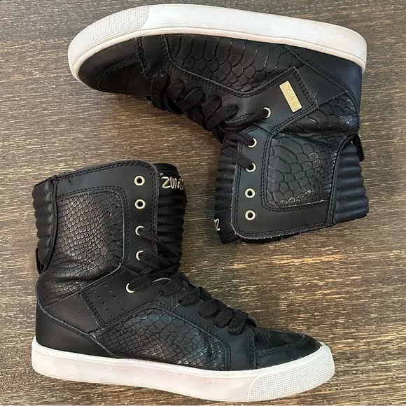 Zumba Street Orlando Classic High Top Sneakers Black Shoes 6.5 Snakeskin print